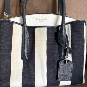 Kate spade purse. Perfect for summer